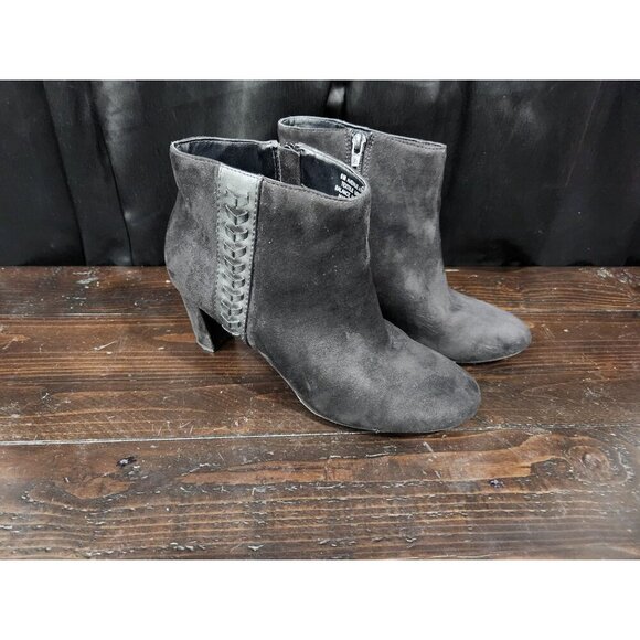 EUC A2 by Aerosoles Avenue A Black Ankle Zip Booties/Sz. 8M - Picture 4 of 10